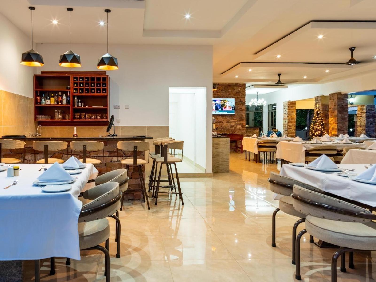 The Shrub Lodge Victoria Falls Extérieur photo