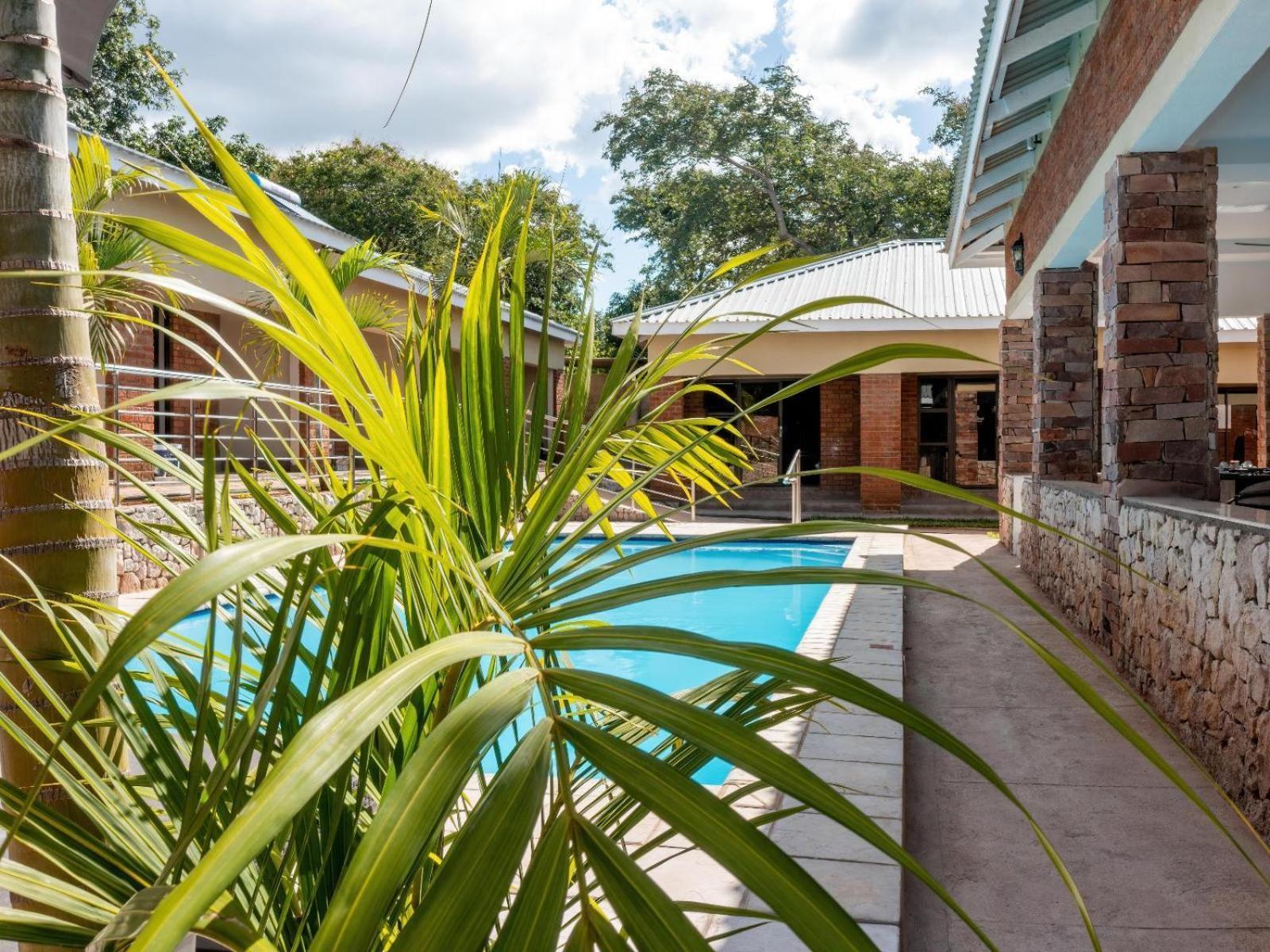 The Shrub Lodge Victoria Falls Extérieur photo