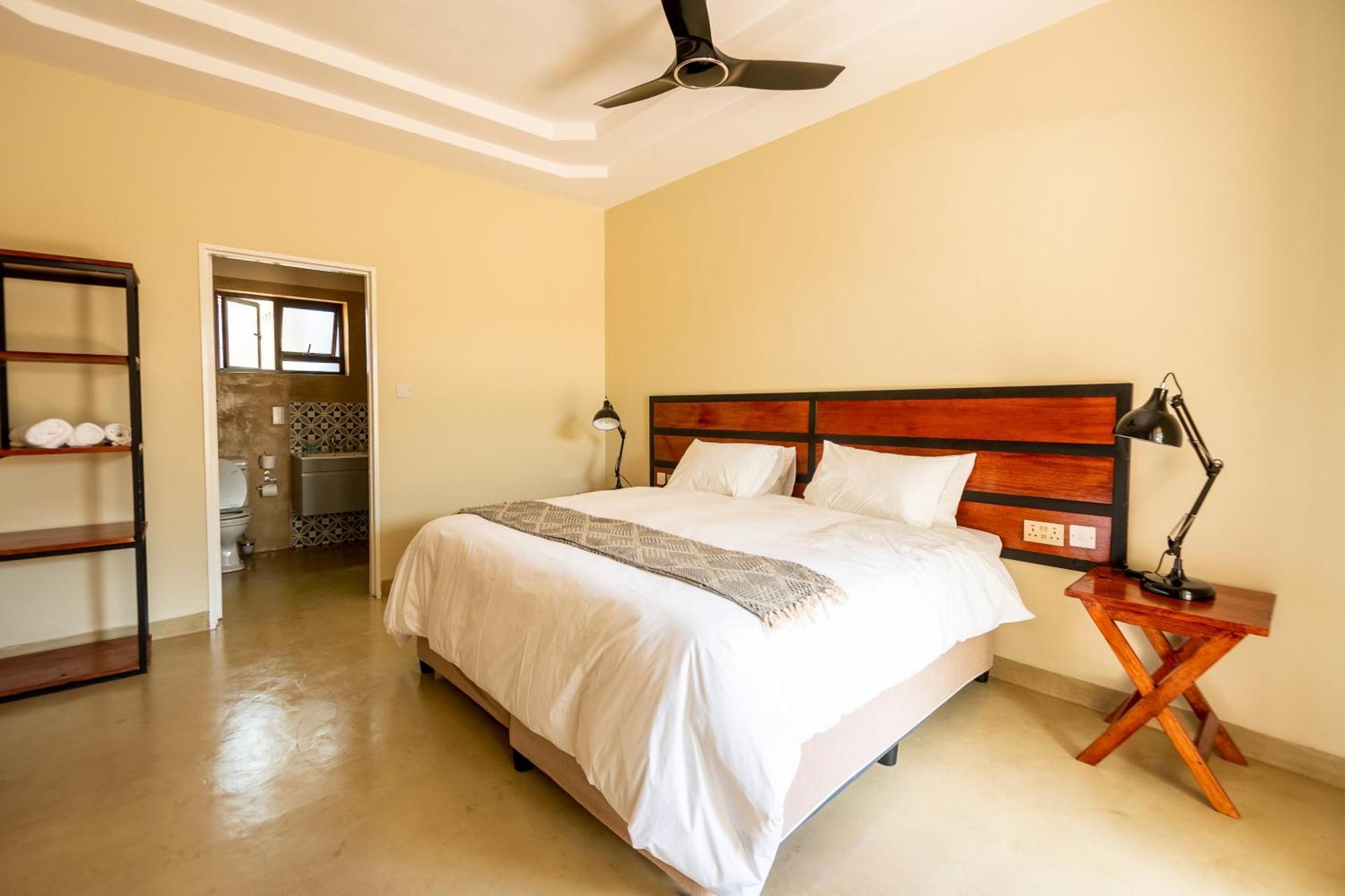 The Shrub Lodge Victoria Falls Extérieur photo