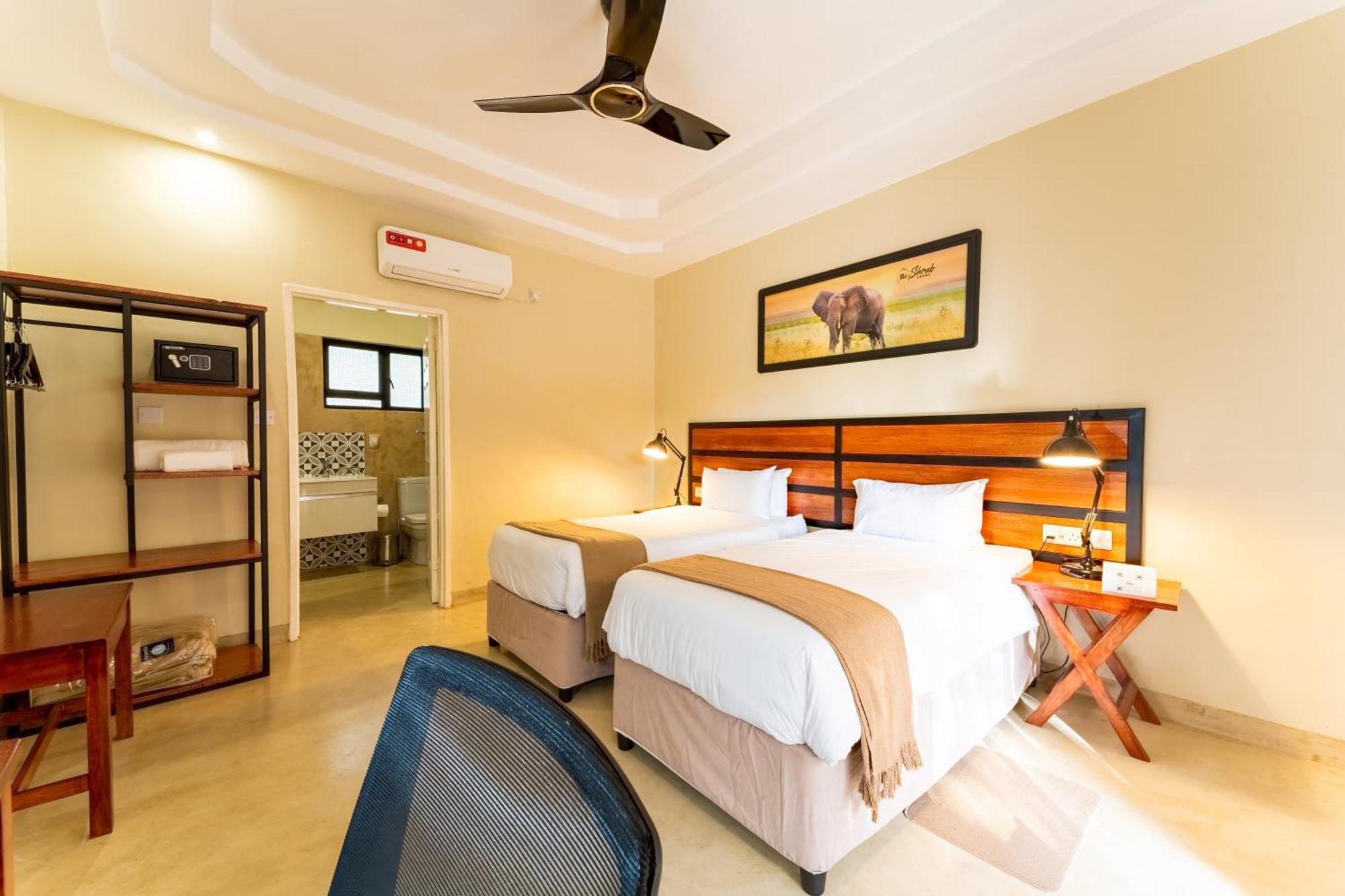 The Shrub Lodge Victoria Falls Extérieur photo